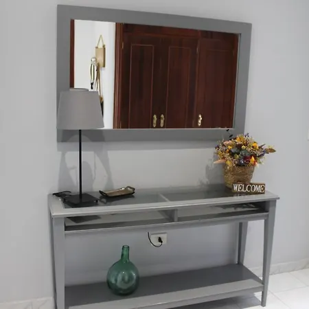 Vistas Al Mar En Moderno Y Amplio Piso-sanxenxo Centro * Sanxenxo