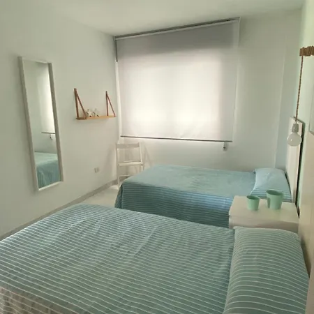 Vistas Al Mar En Moderno Y Amplio Piso-sanxenxo Centro Apartman